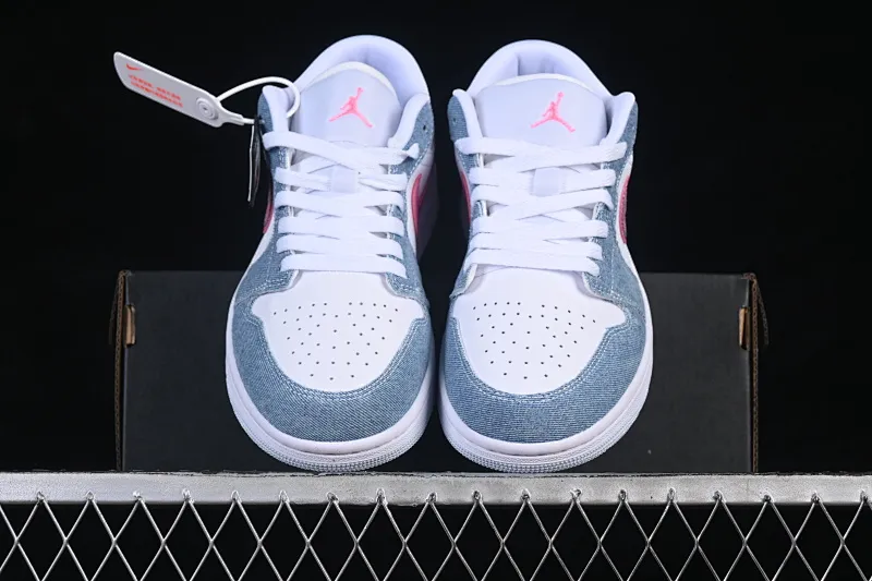 All categories Air Jordan Jordan series basketball shoes Air Jordan 1 Low Air Jordan 1 Low AJ1 Joe 1 white and blue denim pink diamond hook low-top casual sneakers HQ2001-400